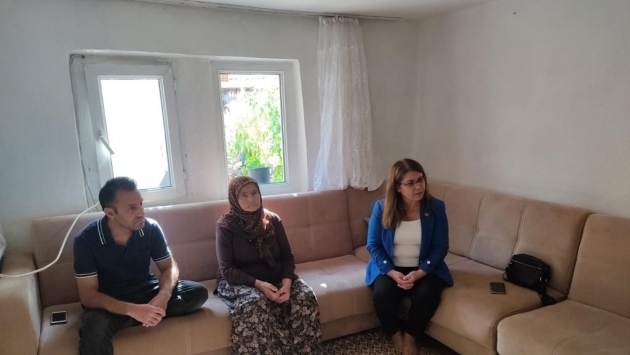 CHP’li Karaca, Ayşe Özdoğan’ın ailesini ziyaret etti: İnfaz derhal durdurulmalı