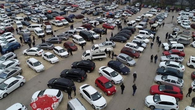 Kur otomobil pazarını da vurdu: Artık 2’nci el araba da zor