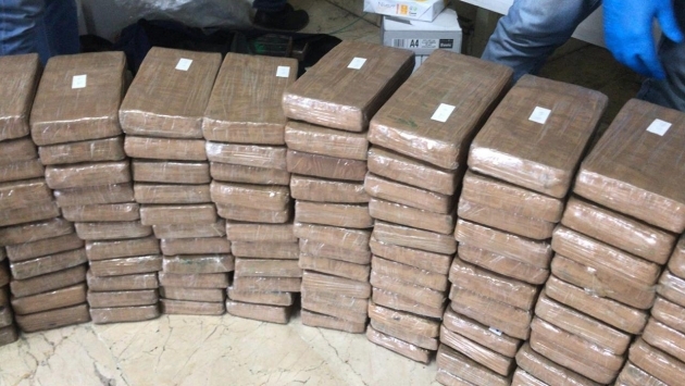 Mersin’de yakalanan bin 300 kilo kokainin sahibi bulunamadı