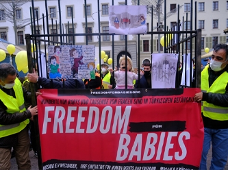 Almanya'dan 'cezaevindeki bebeklere özgürlük' çağrısı yükseldi