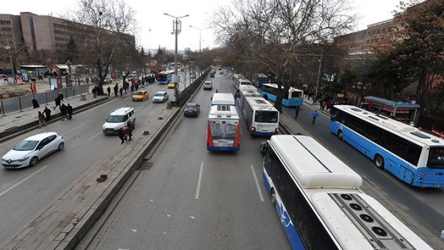 Ankara'da kadınlar 19.00'dan sonra EGO otobüslerinden istediği yerde inebilecek