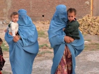 Taliban kararnamesi: Kadınlar mülk olarak görülemezler