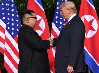 Trump, Kim Jong-un'a ' bakın ne hediye etmiş...