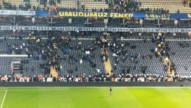 Fenerbahçe-Beşiktaş derbisinden sonra tribünler karıştı