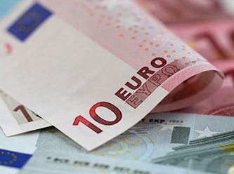 Kıbrıslı Türkler Euro'ya geçmek istiyor