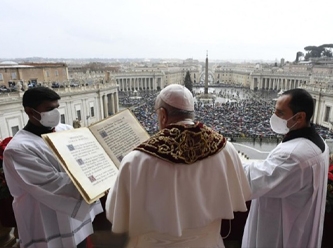 Papa’nın Noel mesajında diyalog vurgusu: Acı ve ıstırap çığlıkları duyulmuyor