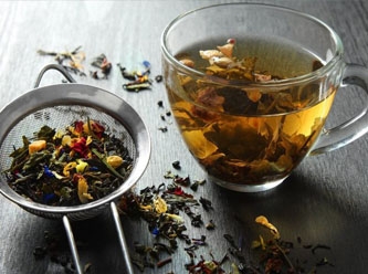 Faydasından çok zararı olabilir: Aşırı bitki çayı tüketimine dikkat
