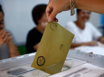 Son açıklanan seçim anketinde AKP 10 puan düştü
