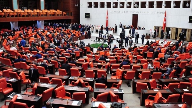 Erdoğan’a sınırsız yetki veren önergeye muhalefetten tepki: Meclisi kapatıp gidelim daha iyi