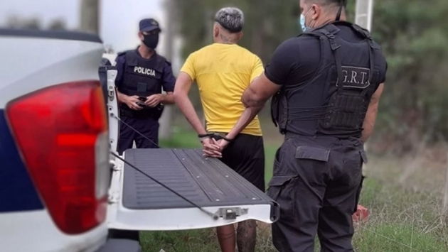 Uruguaylı futbolcu maça giderken tutuklandı