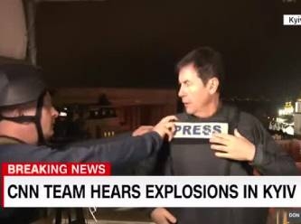 Kiev'de CNN canlı yayını sırasında patlama sesleri duyuldu