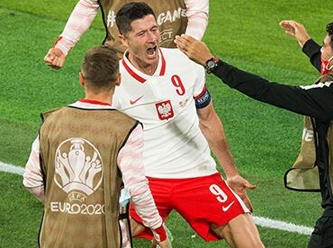 Polonya Futbol Federasyonu'ndan Rusya kararı!