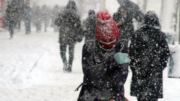 İstanbul'da kar yasakları: Okullar tatil edildi