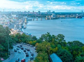 Türk Büyükelçiliği yeniden Kiev'e döndü