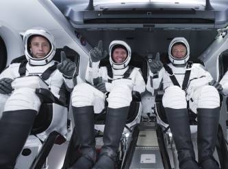 Uzay Turizminde yeni bir eşik daha aşıldı: 55 milyon dolar verip uzaya çıktılar