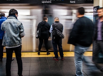 New York metrosunda kabus: Silahla vurulanlar var ayrıca patlayıcı aranıyor