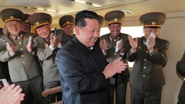 Kuzey Kore kurucu liderinin doğum günü yeni füze denemesiyle kutlandı