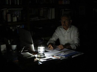 Kılıçdaroğlu ile bakan arasında elektrik krizi: 'Beceriksiz, yalancı, kelime cambazı'