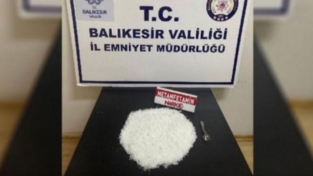Balıkesir'de uyuşturucu operasyonu: 1'i astsubay 4 kişi tutuklandı
