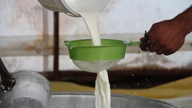 Zam yağmuru durmuyor; Ulusal Süt Konseyi çiğ süt fiyatını, 7,5 liraya çıkardı