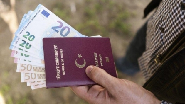 Türk vatandaşlığına geçiş ücreti 400 bin dolara yükseltildi
