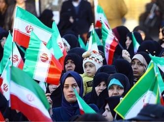 İran'da zamları protesto eden halk sokağa döküldü