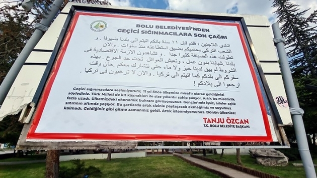 Bolu Belediye Başkanı Özcan kentte 'mülteciler ülkenize dönün' ilanları astırdı