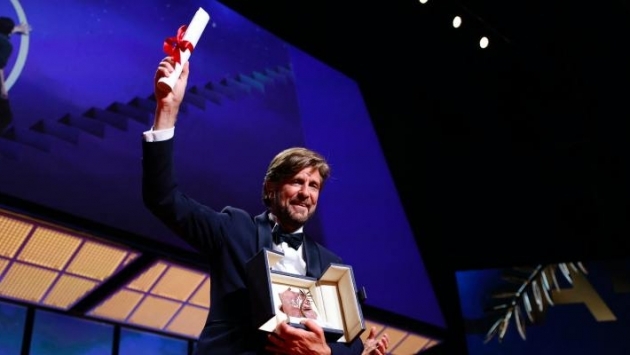 Altın Palmiye’yi İsveçli yönetmen Östlund’un ‘Hüzün Üçgeni’ kazandı