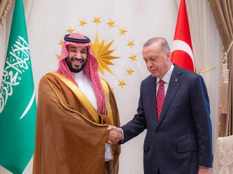 Suudi basını, ziyaret haberlerinde Erdoğan'ın bu fotoğrafını kullandı