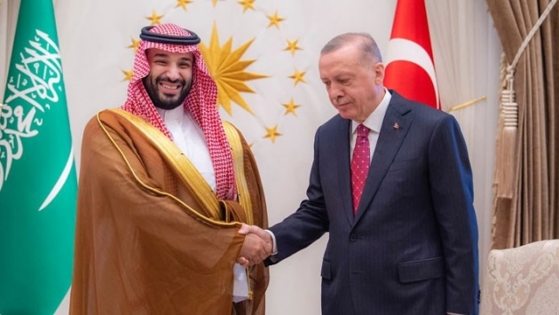 Suudi basını, Erdoğan-Selman görüşmesini dikkat çeken fotoğrafla gördü