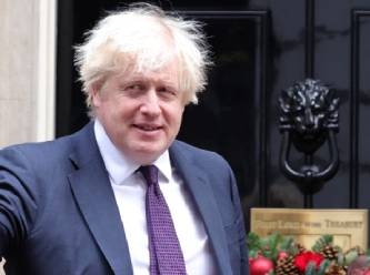 Boris Johnson resmen istifa etti