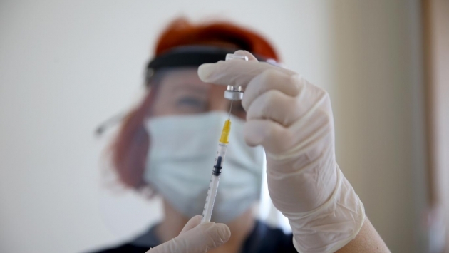 Bakan Koca: Son dozun üzerinden 6 ay geçtiyse aşı olun