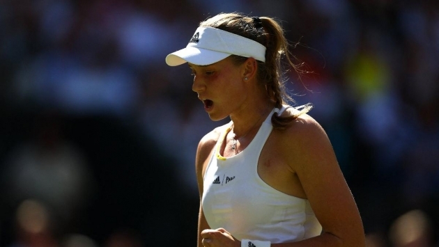 Wimbledon’da tarihi zafer! Şampiyon Elena Rybakina