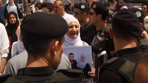  Hasta tutuklu yakınlarının 'Adalet Nöbeti' yine gözaltıyla bitti