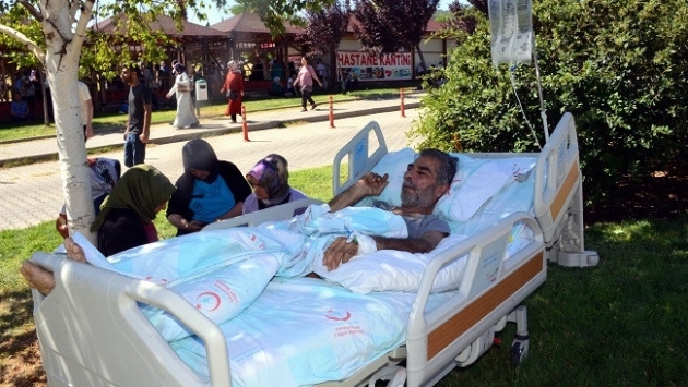 Maraş'ta fay hattına yapılan hastane depremde hasar gördü