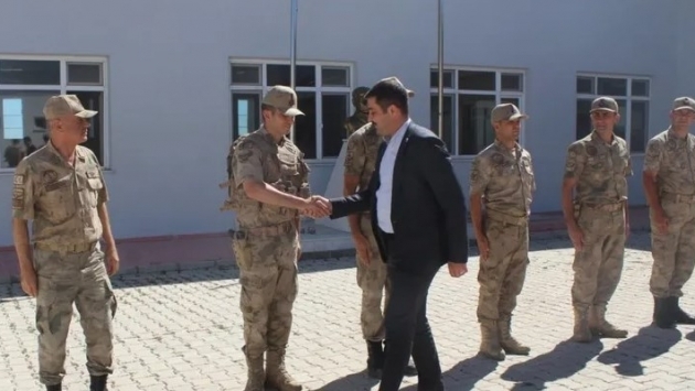 AKP İl Başkanı'nı askeri törenle karşılayan komutan görevden alındı