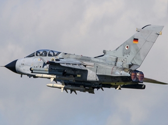 Almanya'da kırmızı alarm: Türkiye’den kalkan yolcu uçağı için iki savaş uçağı havalandı