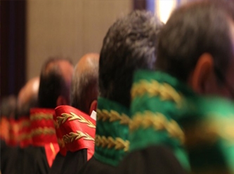 Hakim ve savcılar AKP’den adaylık ‘kovalıyor’
