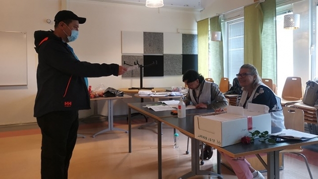 İsveç'te yapılan genel ve yerel seçimlerde Sosyal Demokrat Parti birinci çıktı