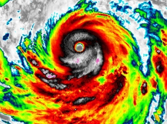 Japonya'da, 'eşi benzeri görülmemiş' tayfun alarmı
