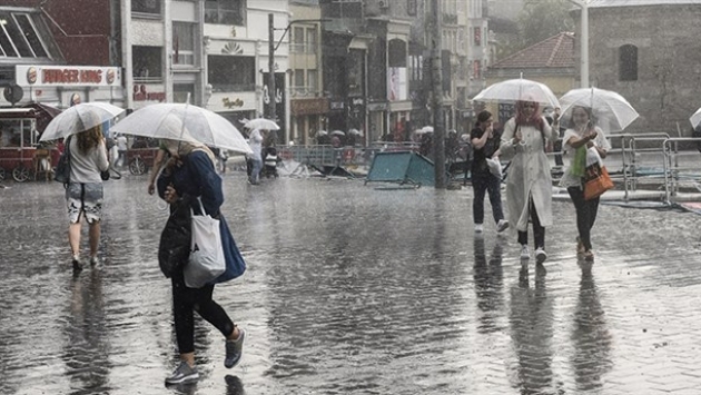 Meteorolojiden kuvvetli yağış uyarısı: Önleminizi alın