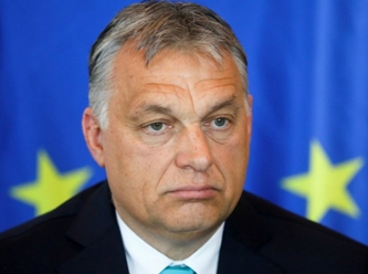 Macaristan İsveç ve Finlandiya'nın NATO onayını erteledi