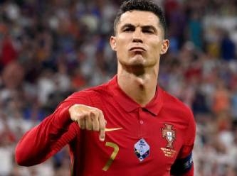 Ronaldo, 500 milyon euroya Al-Nassr'a transfer oldu