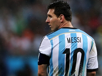 Rekorlar kıran Messi’li Arjantin finale kalan ilk takım oldu
