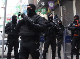 DBP Genel Merkezi’ne polis baskını: Çok sayıda gözaltı var