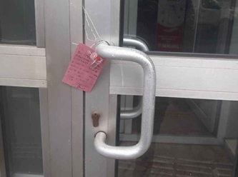 Zincir marketlere yeni yıl şoku: Şubelerin kapılarına kilit vuruldu