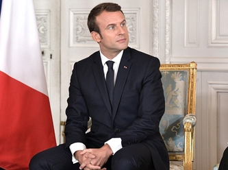 Macron, Cezayir’den özür dilemek zorunda değimiş