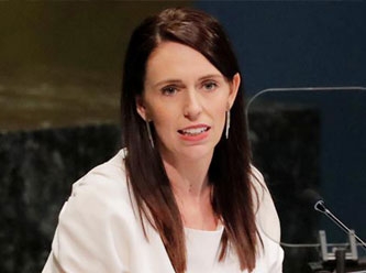 Yeni Zelanda Başbakanı'ndan sürpriz istifa hamlesi