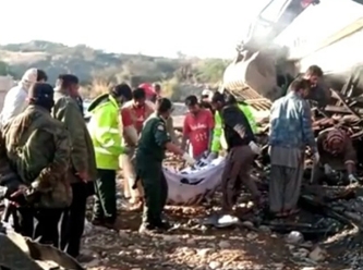 Otobüs uçuruma düştü: 41 ölü