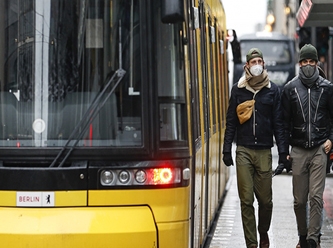 Almanya'da toplu taşımada maske zorunluluğu kalktı